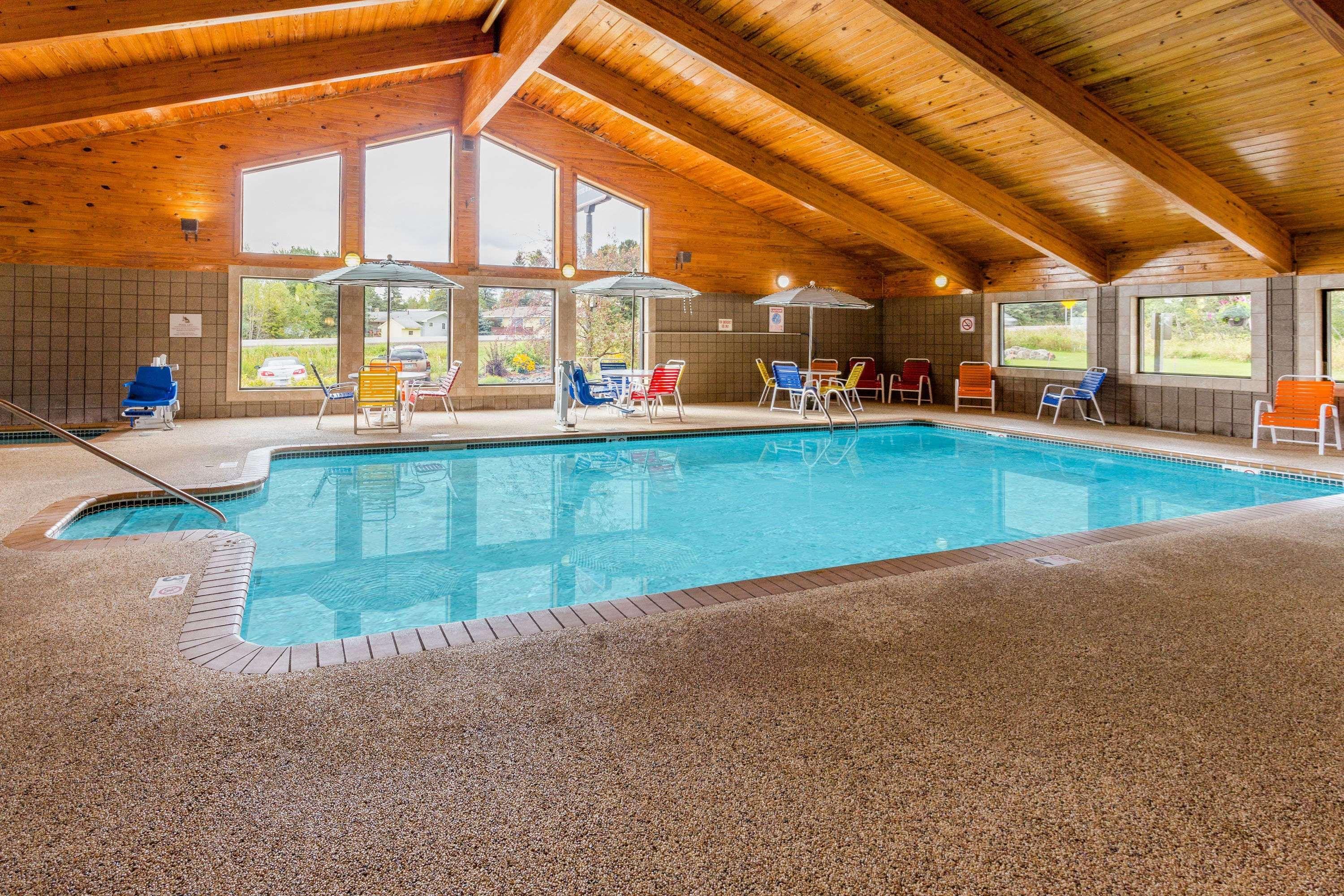 Americinn By Wyndham Duluth South Proctor Black Woods Event Ctr Exterior foto